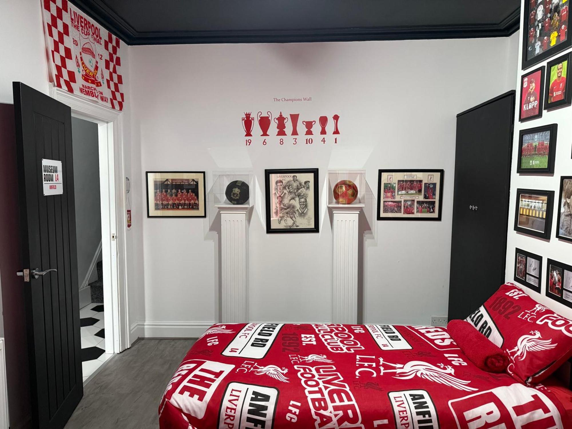فيلا Anfield Abode - Entire Lfc Themed House ليفربول المظهر الخارجي الصورة