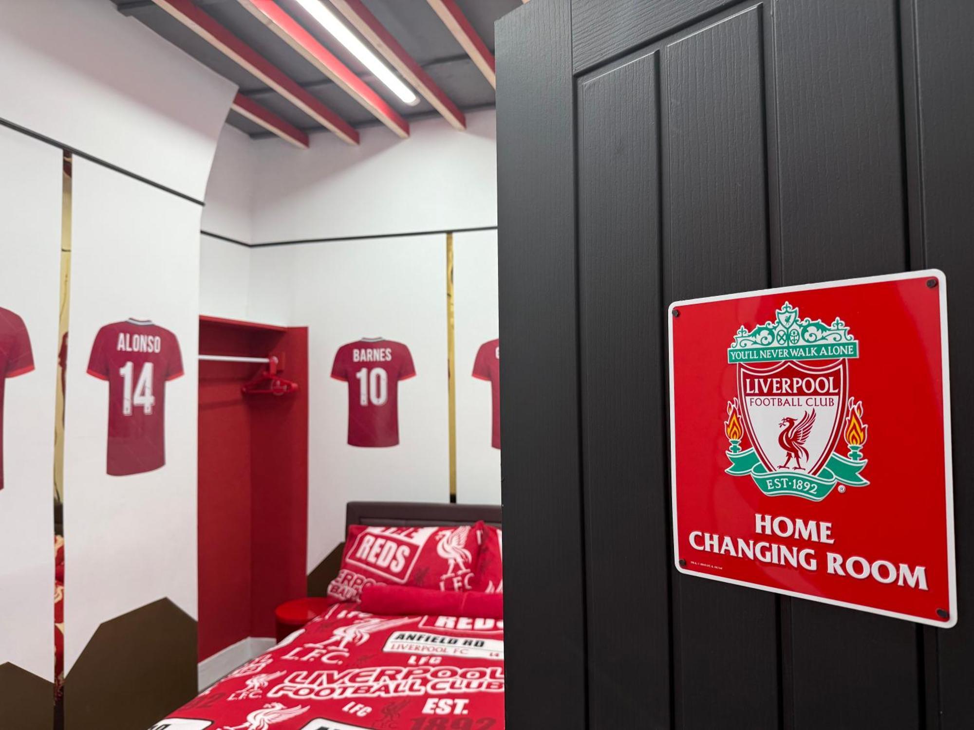 فيلا Anfield Abode - Entire Lfc Themed House ليفربول المظهر الخارجي الصورة