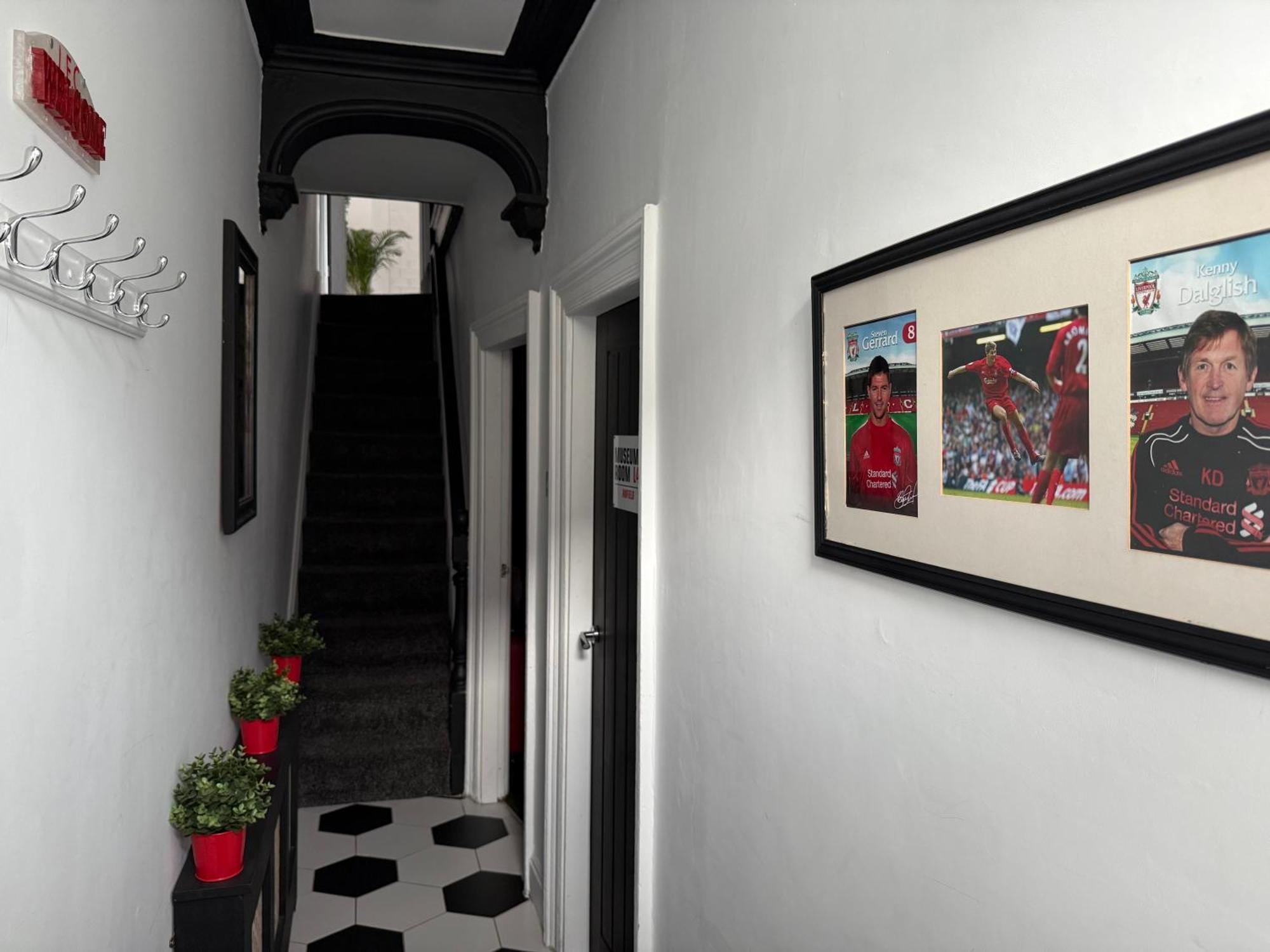 فيلا Anfield Abode - Entire Lfc Themed House ليفربول المظهر الخارجي الصورة